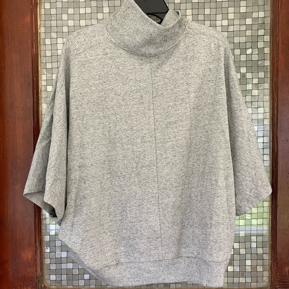 NWOT - Lou & Grey Top